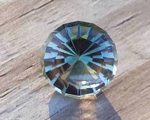 5.80 ct Dichroic Oregon Sunstone