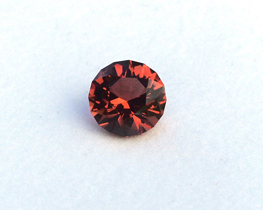2.65 ct Red Oregon Sunstone