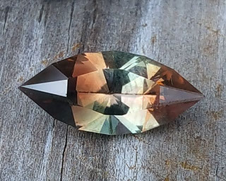 1.885 ct Dichroic Oregon Sunstone