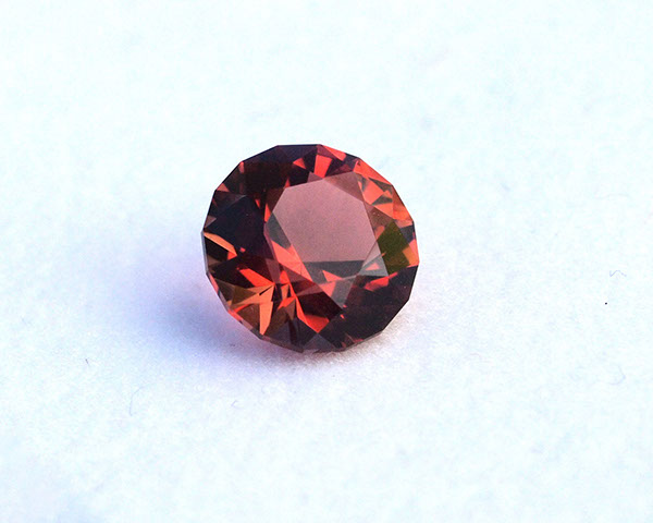 2.65 ct Red Oregon Sunstone