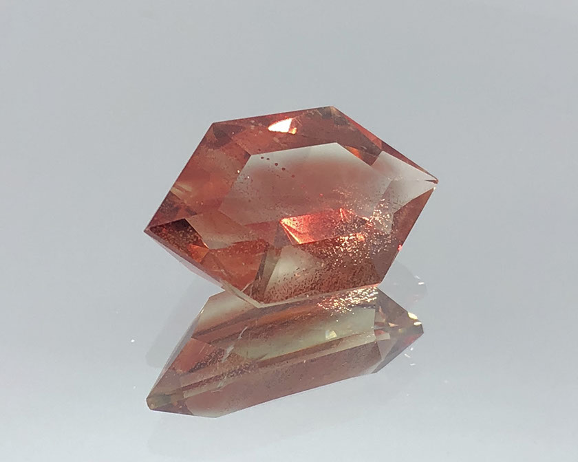 9.00 ct Bright Red Oregon Sunstone with Artistic Shiller, rough from Spectrum mine.