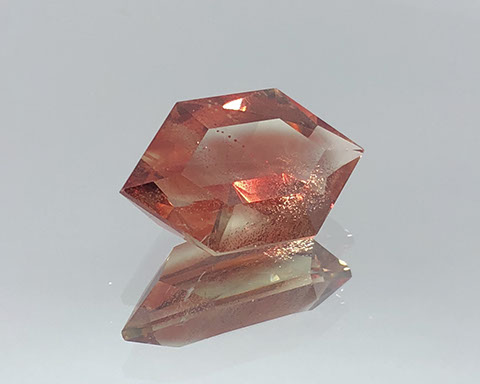 9.00 ct Bright Red Oregon Sunstone with Artistic Shiller, rough from Spectrum mine.