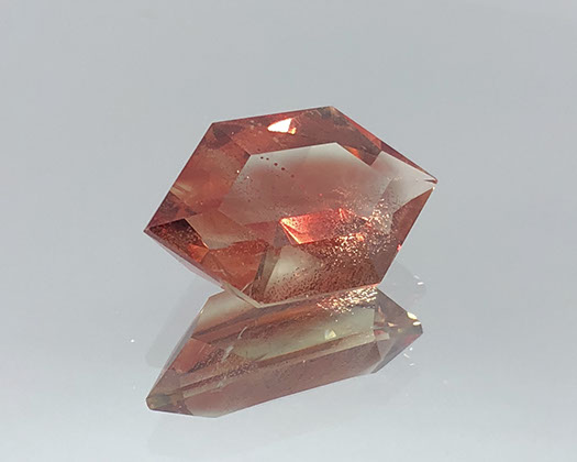 9.00 ct Bright Red Oregon Sunstone with Artistic Shiller, rough from Spectrum mine.