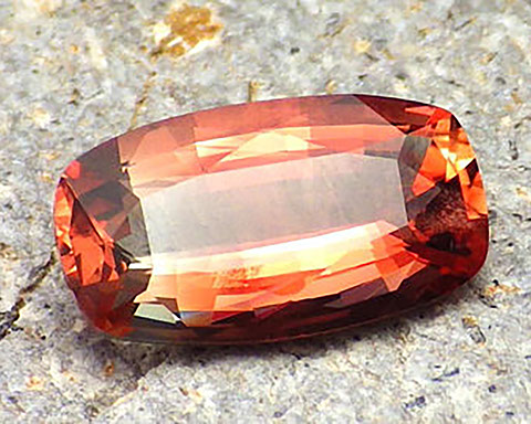 Oregon sunstone – imperial color with copper schiller