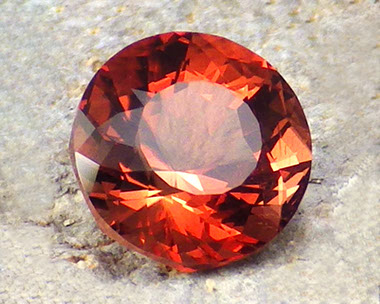 Oregon sunstone – brickwall red color