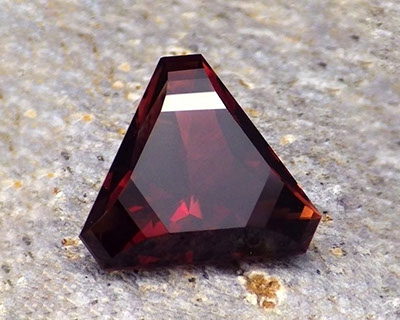 Oregon sunstone – black cherry red color