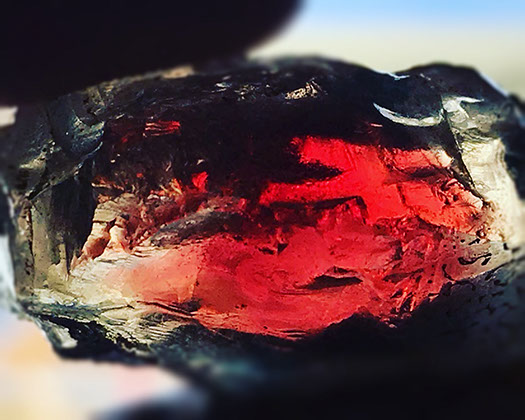 Oregon sunstone – neon red color