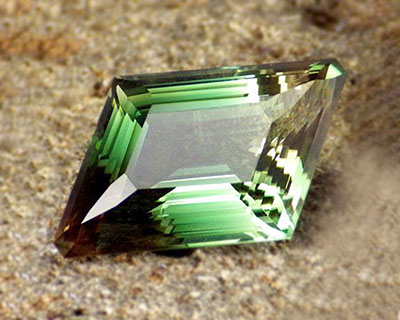 Oregon sunstone – grass green color