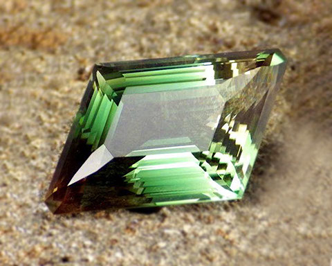 Oregon sunstone – grass green color
