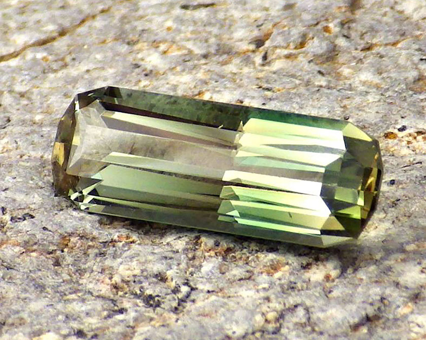 Oregon sunstone – seafoam green-teal color