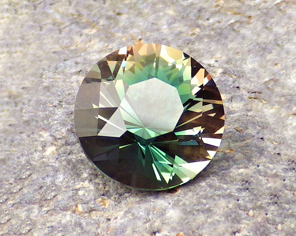 Oregon sunstone – green-blue color