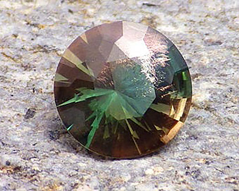 Oregon sunstone – green-teal color with copper schiller