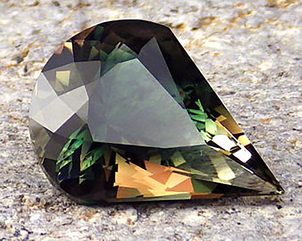 Oregon sunstone – chrome green-teal color