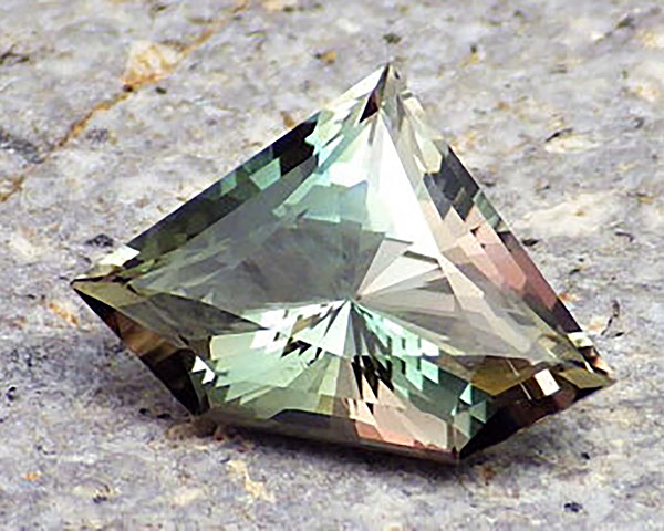 Oregon sunstone – mystique-multicolor