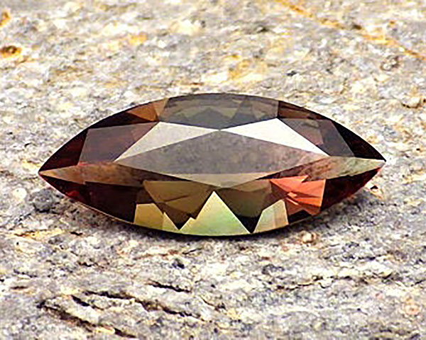 Oregon sunstone – mystique-multicolor