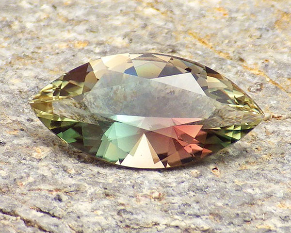 Oregon sunstone – mystique-multicolor