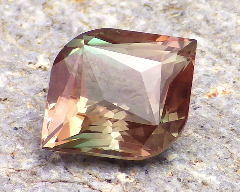 Oregon sunstone – mystique-multicolor