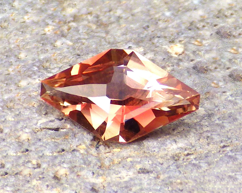Straw Yellow Oregon Sunstone Precision Faceted shop Parallelogram Gemstone 3.41 carat