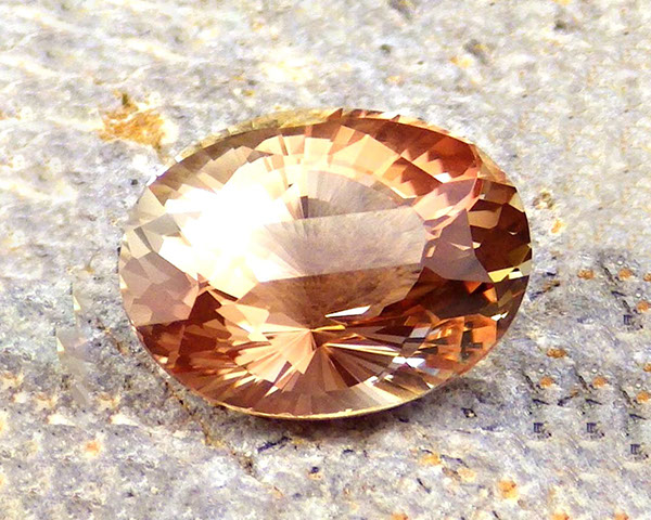 Oregon sunstone - peach color