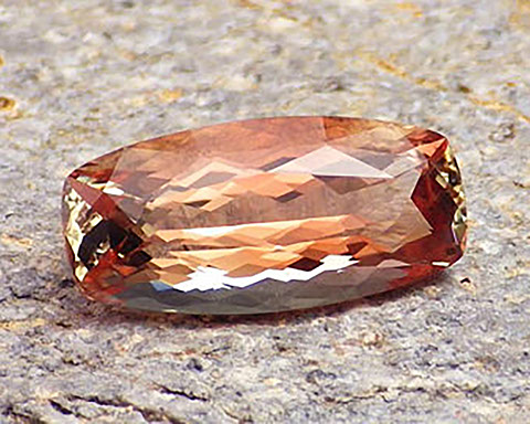 Oregon sunstone - peach color