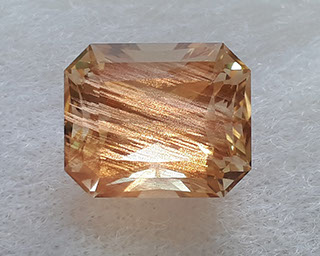 6.40 ct Schiller Oregon Sunstone, rough from Dust Devil Mine