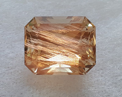 6.40 ct Schiller Oregon Sunstone, rough from Dust Devil Mine