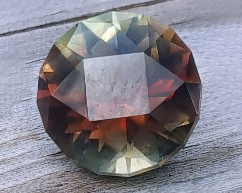 5.905 ct Dichroic Oregon Sunstone